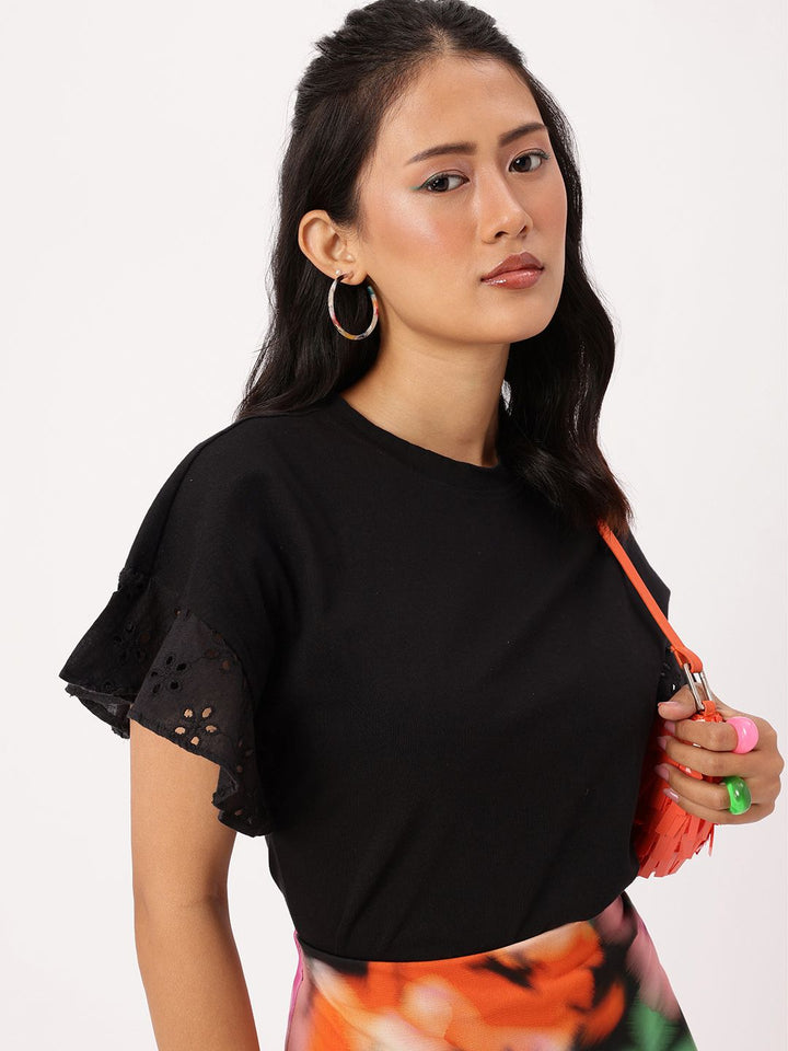 DressBerry Schiffli Show Extended Sleeve Top