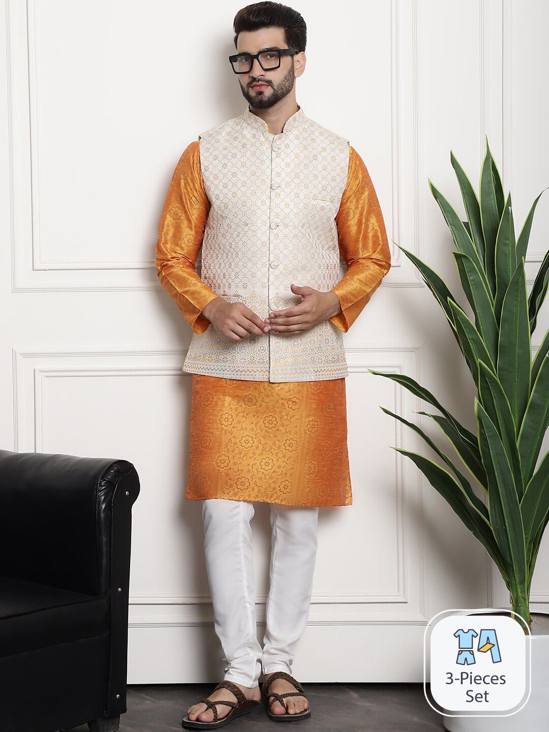 SOJANYA Floral Printed Regular Kurta & Churidar With Nehru Jacket