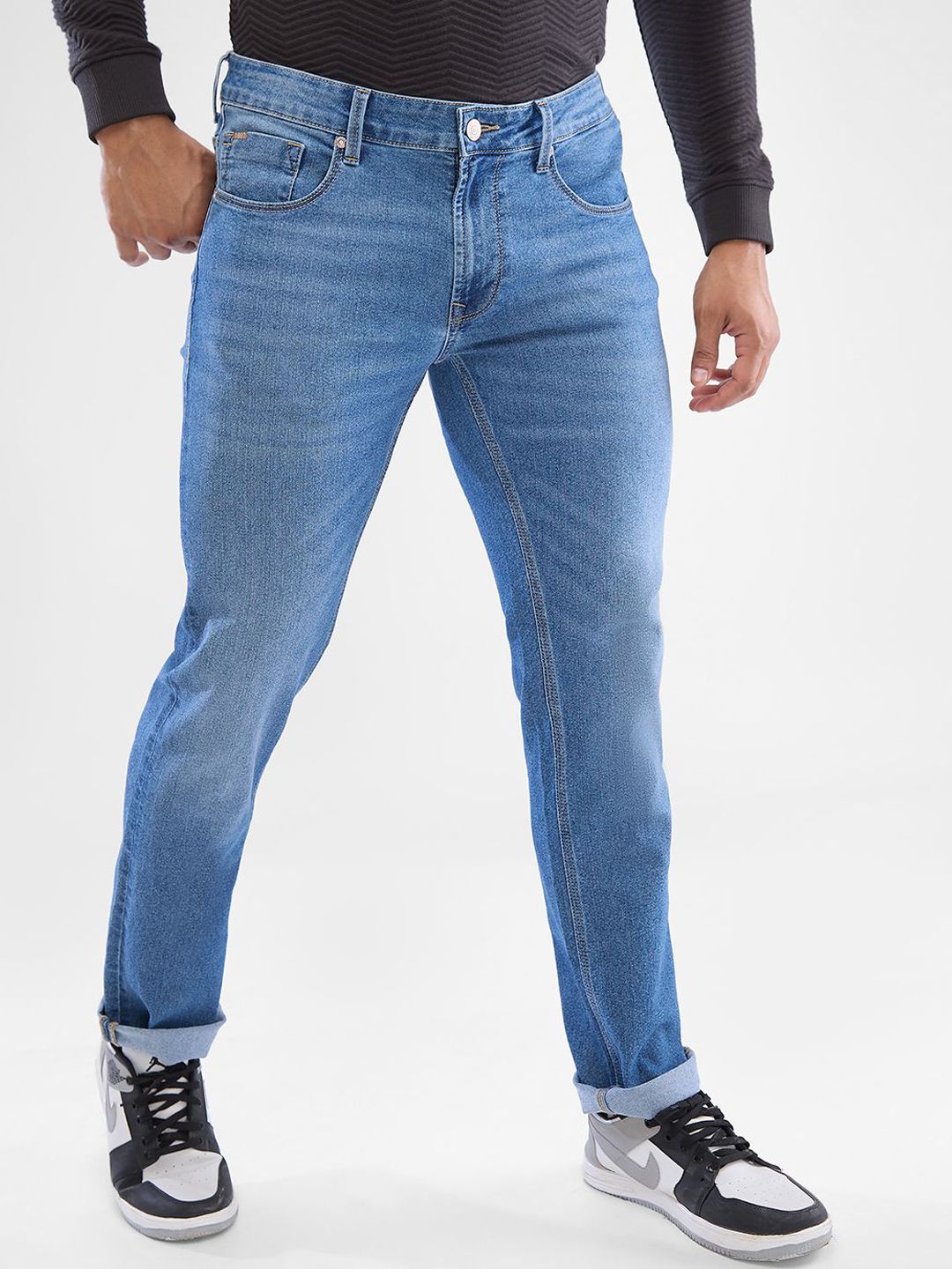 SPYKAR Men Mid Rise Low Distress Light Fade Clean Look Stretchable Jeans