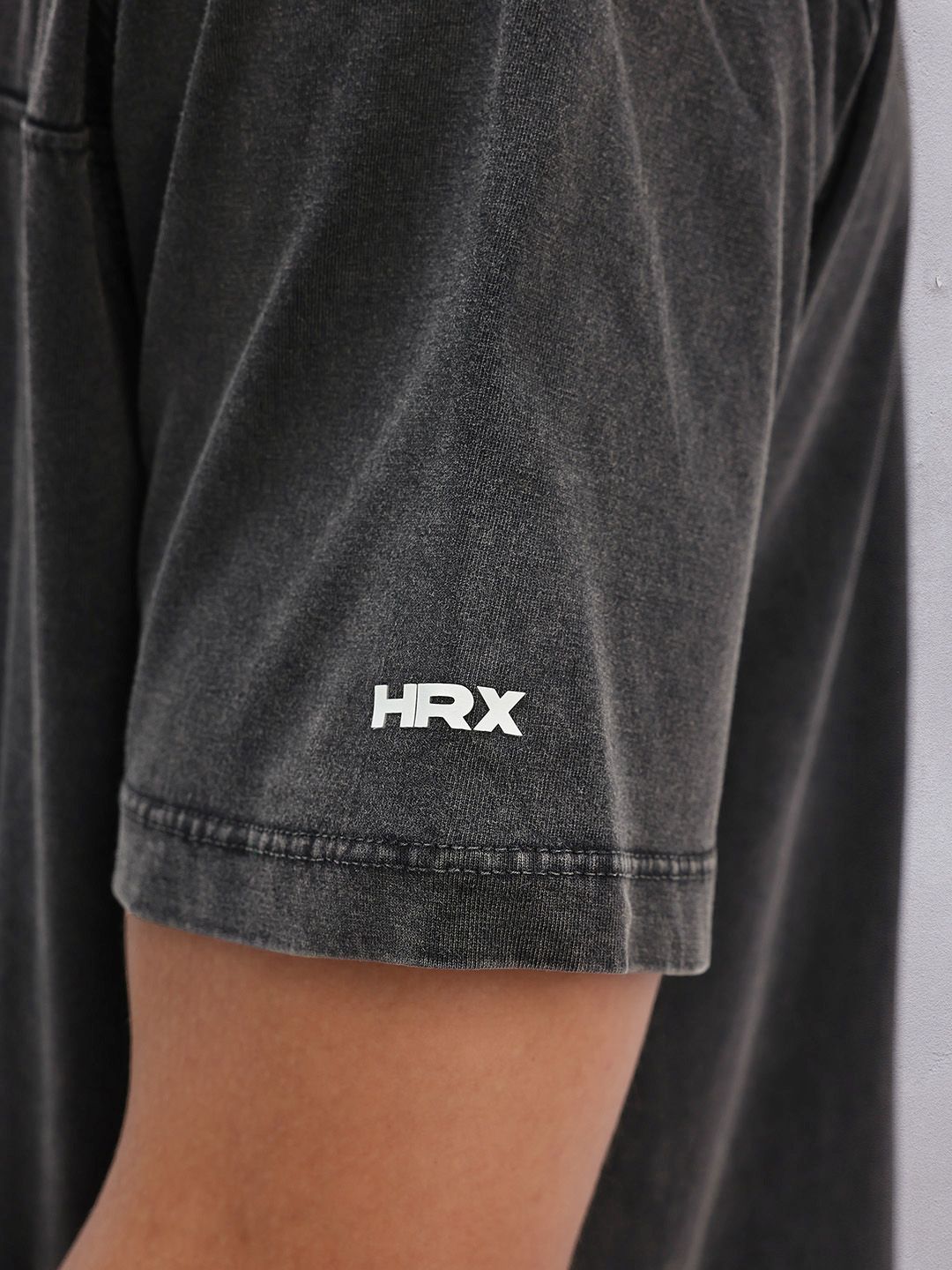 HRX by Hrithik Roshan Solid Drop-Shoulder Sleeves Pure Cotton Lifestyle T-shirt