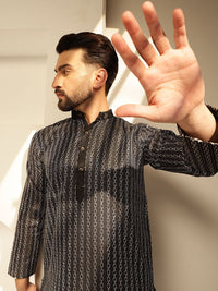 SOJANYA Geometric Embroidered Thread Work Straight Kurta