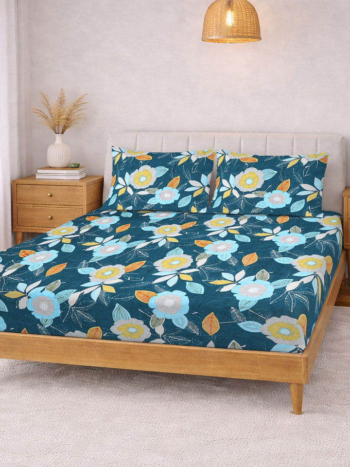 KLOTTHE Blue & White Printed 300 TC Double Bedsheet With 2 Pillow Covers- 2.5 m x 2.25 m