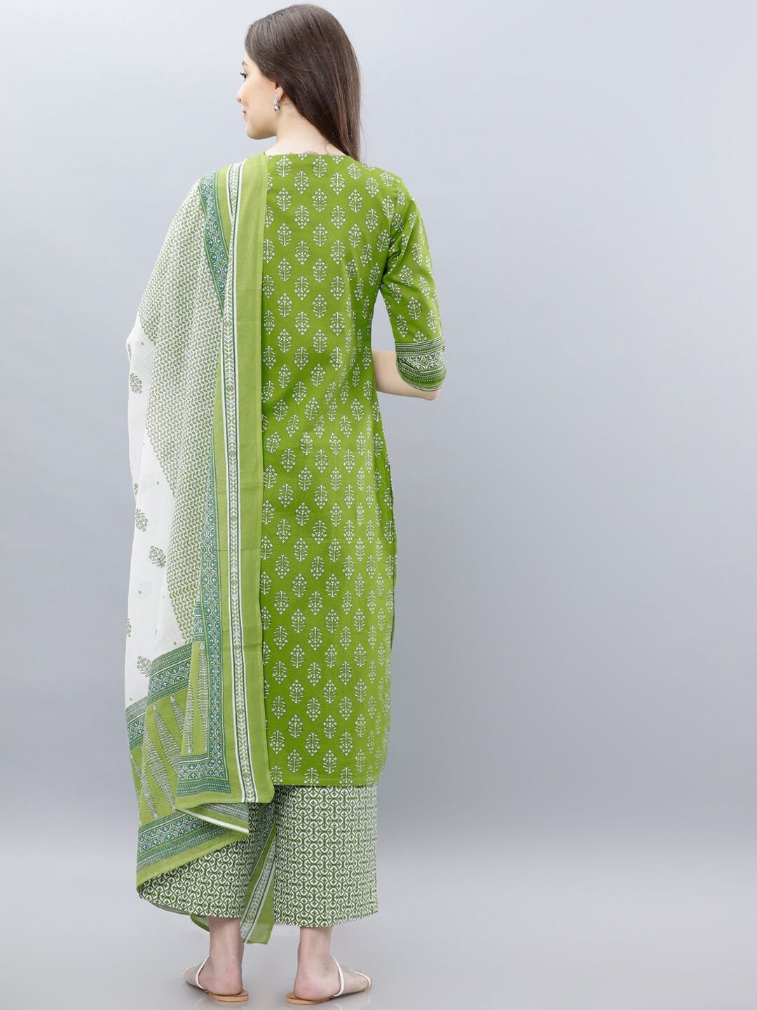 Vishudh Women Green & White Printed Kurti with Palazzos & Dupatta