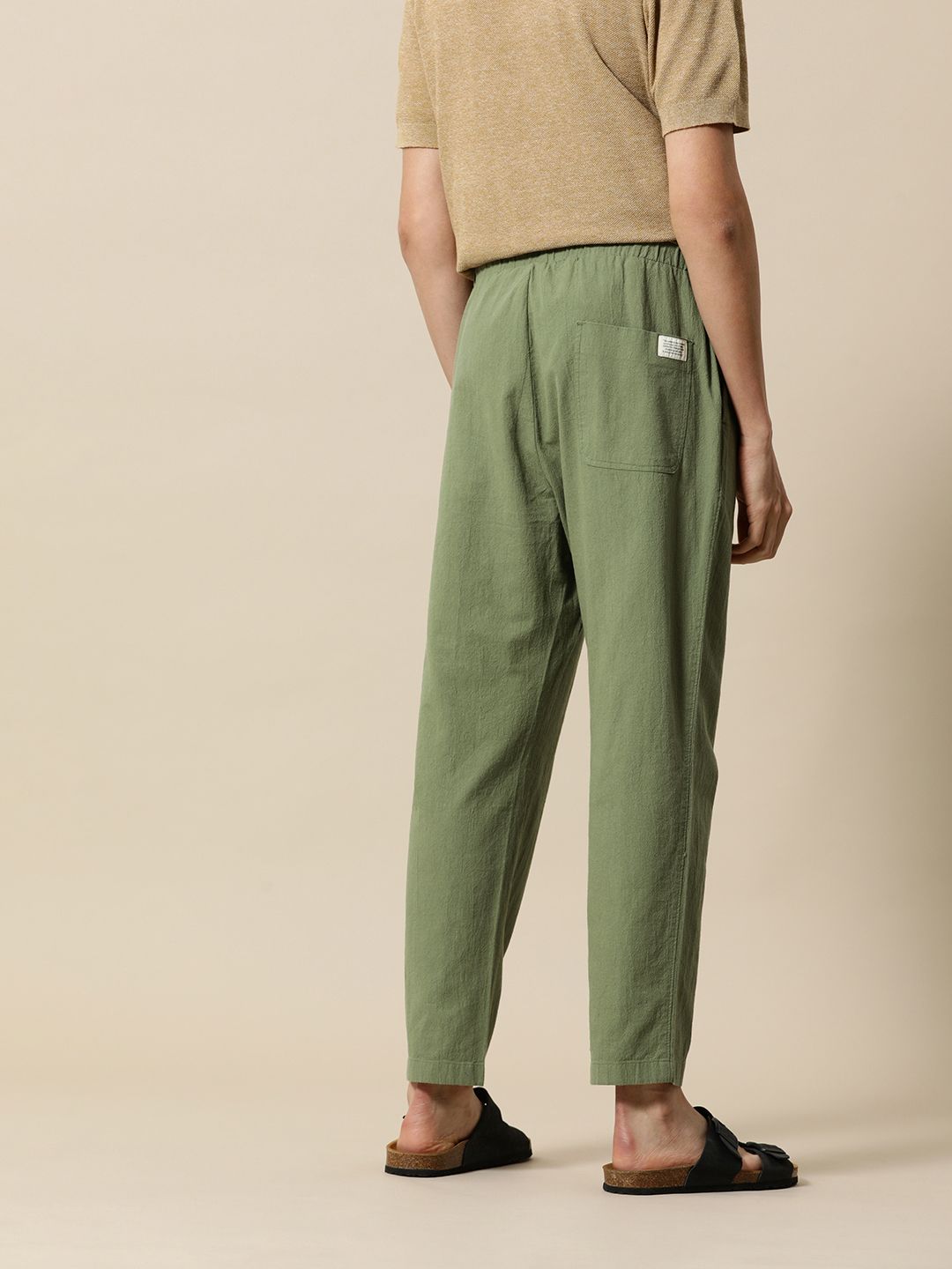 Mr Bowerbird Men Solid Mid-Rise Pure Cotton Regular Trousers