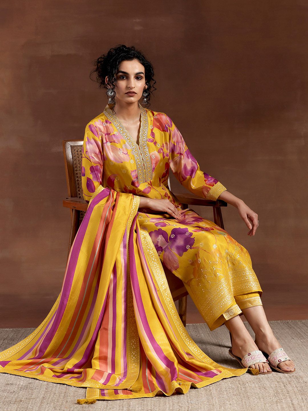 Libas Floral Printed Kurta With Trousers & Dupatta