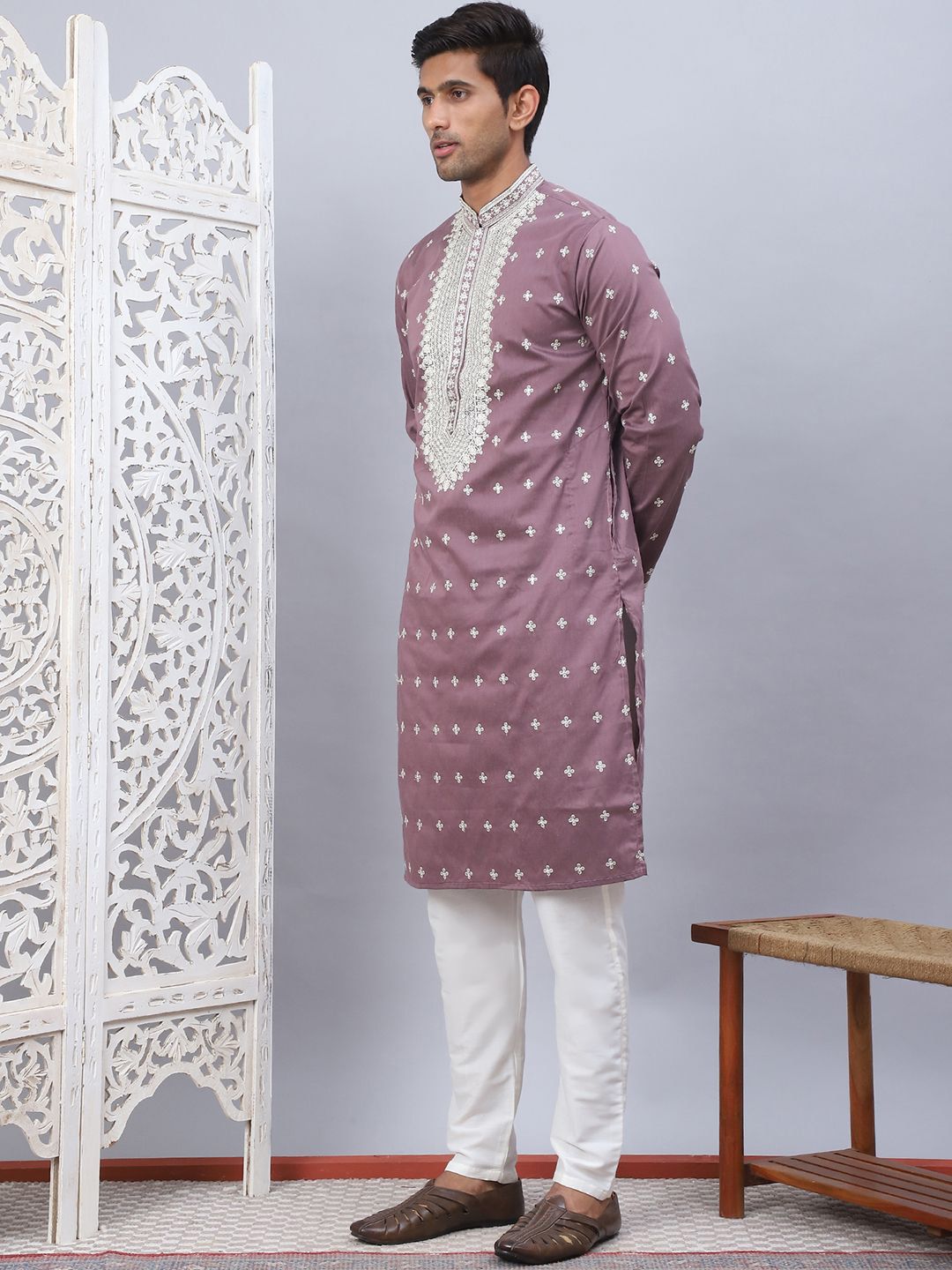 Jompers Ethnic Motifs Embroidered Sequinned Cotton Silk Straight Kurta with Pyjamas