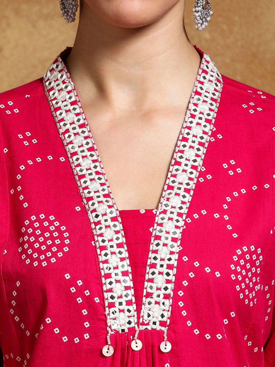 Varanga Women Bandhani Printed Regular Kurta with Trousers & With Dupatta