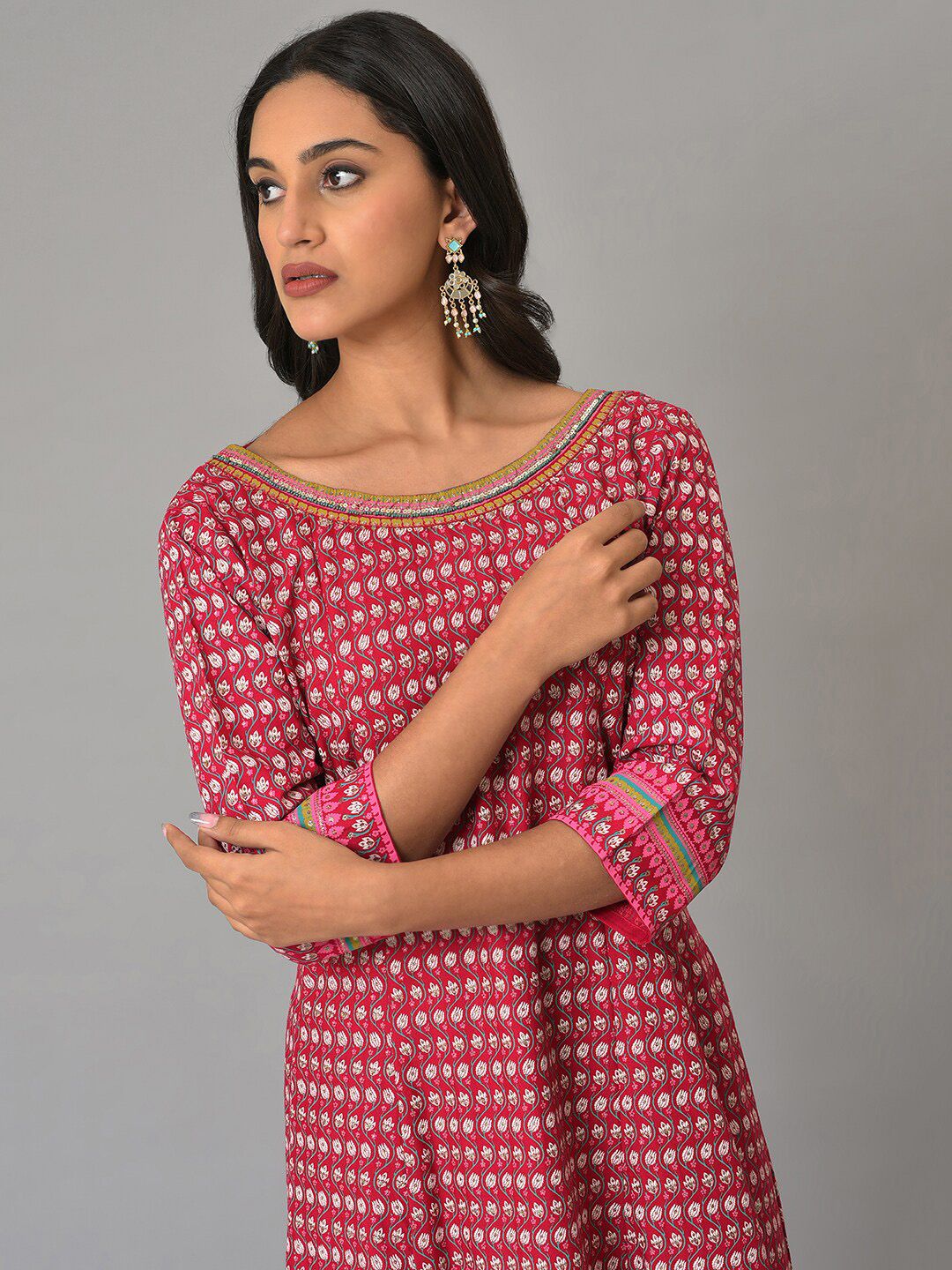 W Festive Floral Print Rayon Kurta With Tight