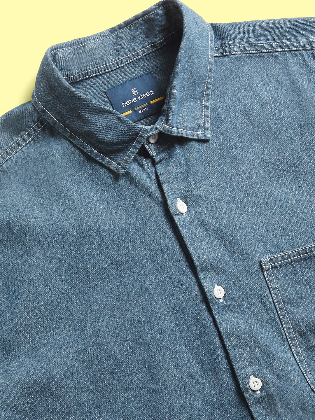 Bene Kleed Regular Fit Solid Short Sleeve Denim Shirt