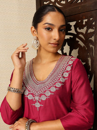 House of Pataudi V-Neck Embroidered Rozana Kurta