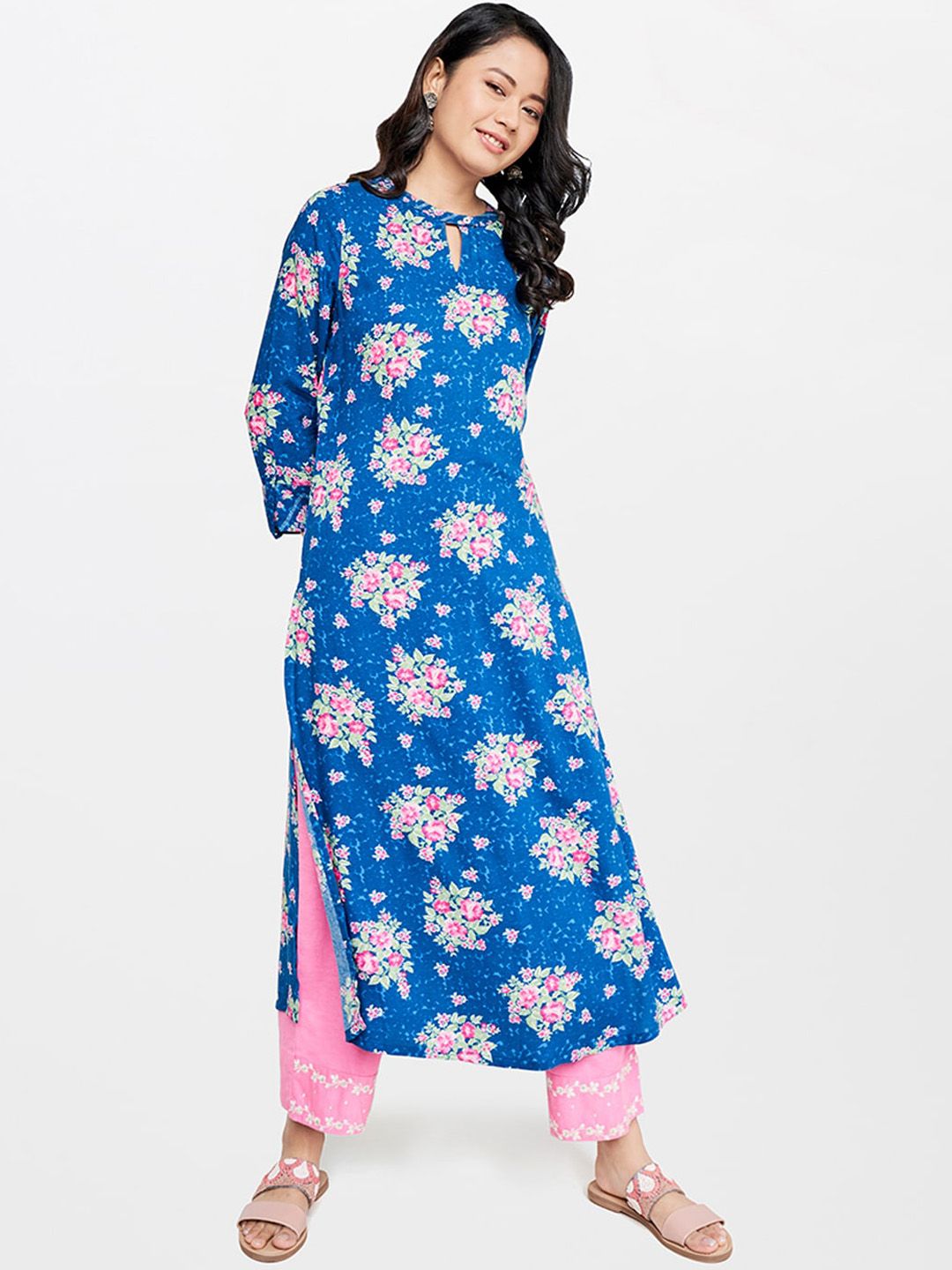 Global Desi Floral Printed Keyhole Neck Kurta