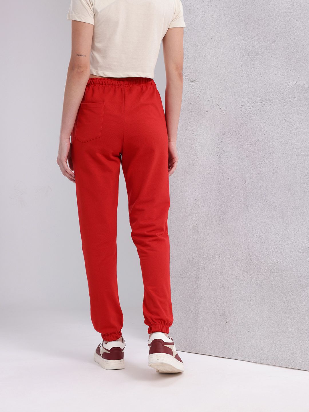 HRX by Hrithik Roshan Women Mid-Rise Lifestyle Joggers