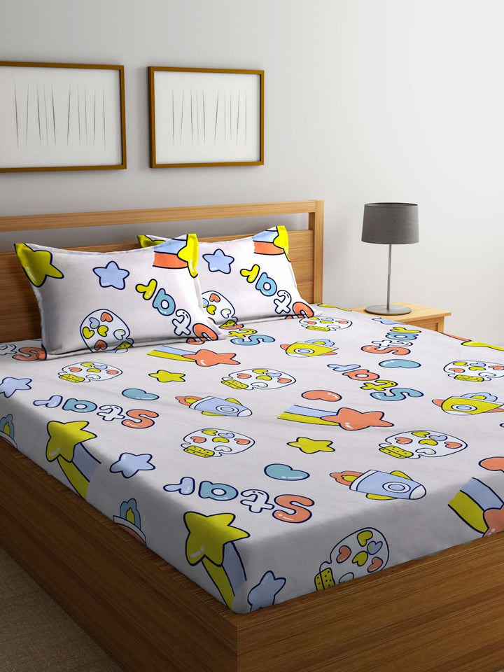 KLOTTHE Off White Conversational Cotton 300 TC Fitted King Bedsheet with 2 Pillow Covers-250 x 225 cm