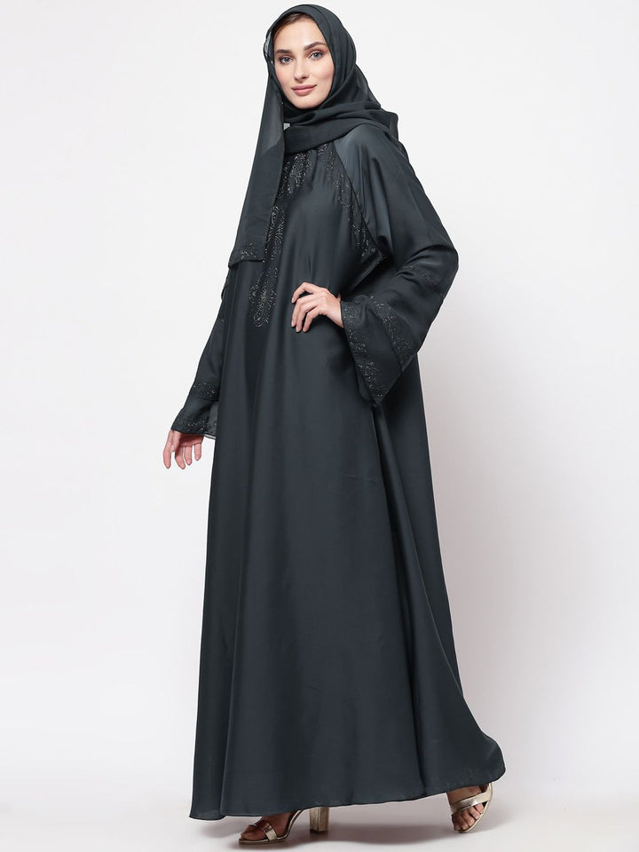 KLOTTHE Women Grey Embellished Burqa With Scarves