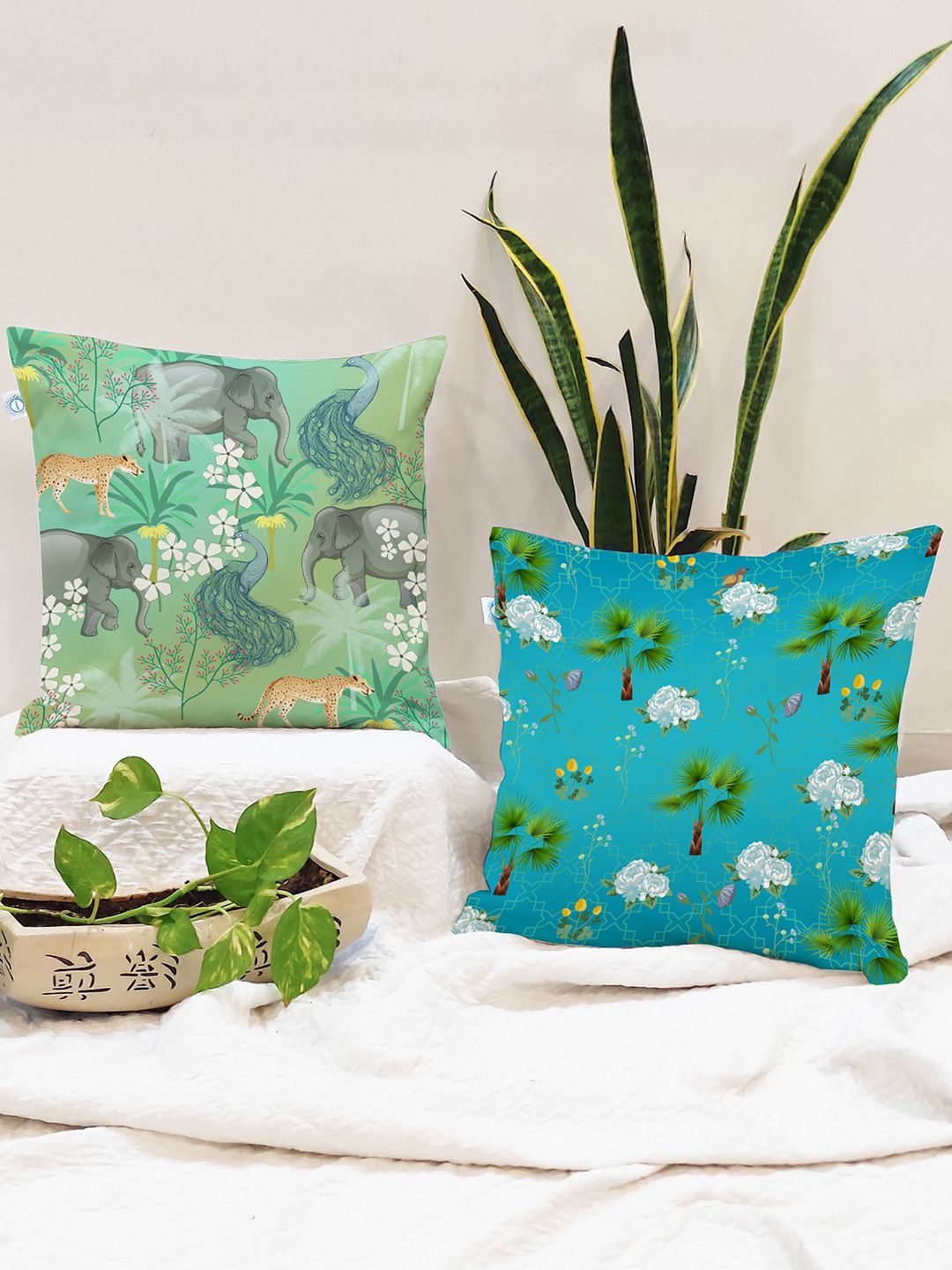 STITCHNEST Green & White Set of 2 Floral Square Cushion Covers