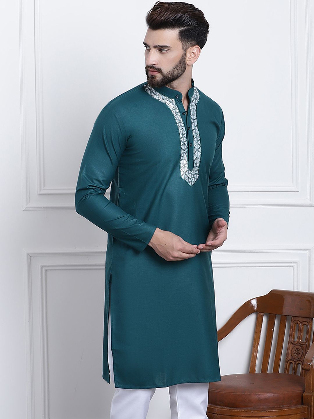 Anug oleh SOJANYA Men Green & White Gotta Patti Kurta