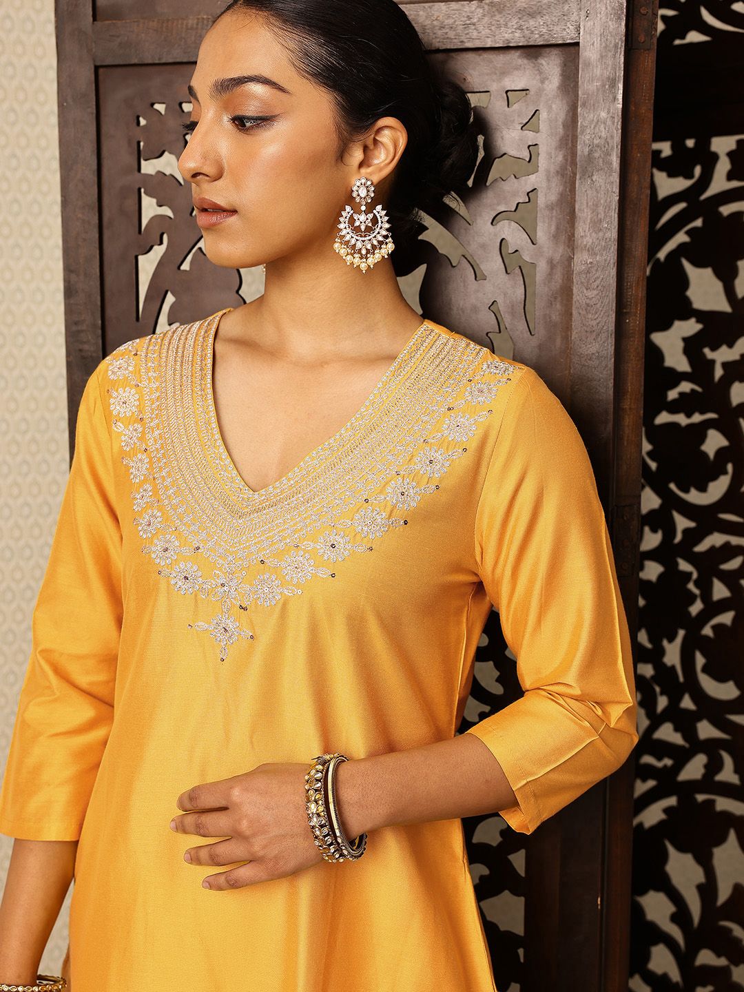 House of Pataudi V-Neck Embroidered Rozana Kurta