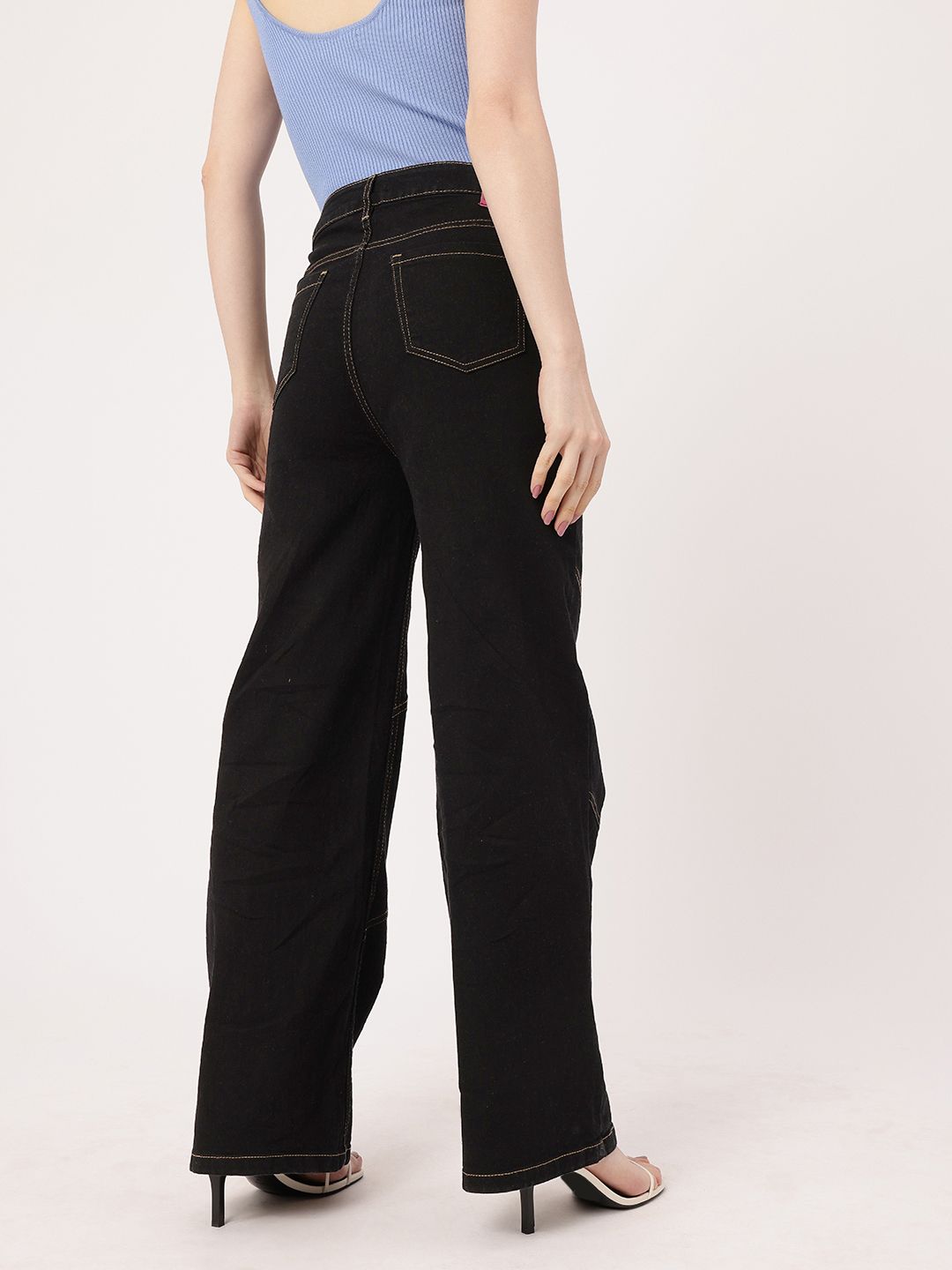 DressBerry Women Backstreet Non-Fade Straight Fit Jeans