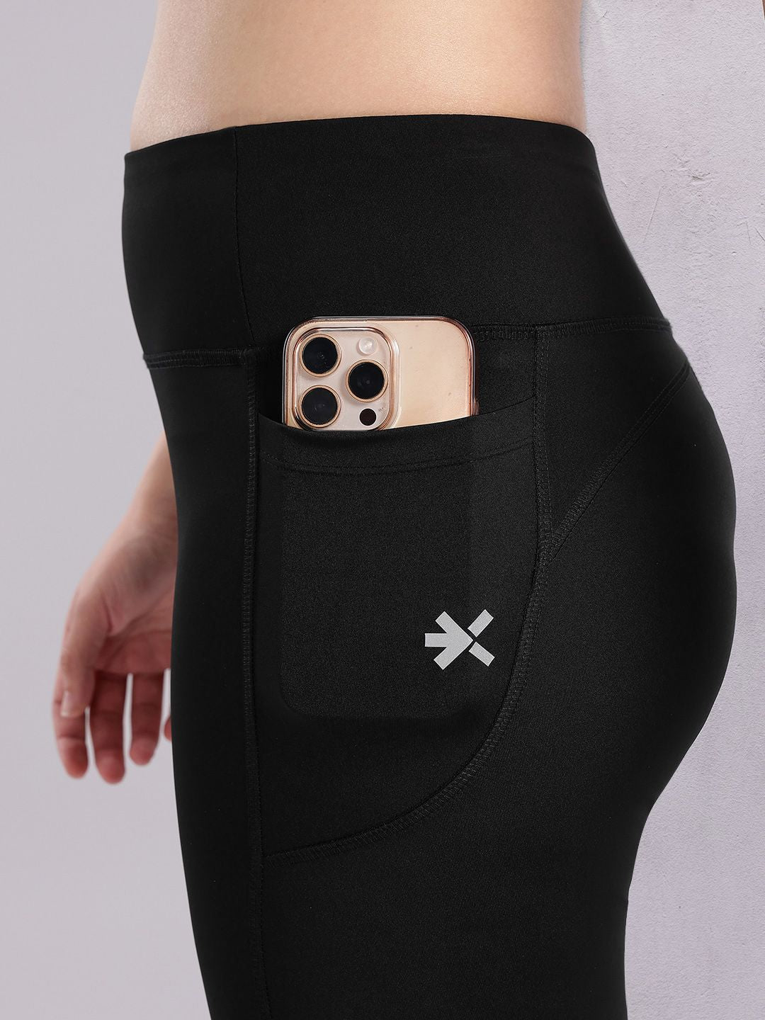 HRX by Hrithik Roshan Women TypographyPrint Mid-Rise Rapid-Dry Cropped Running Tights