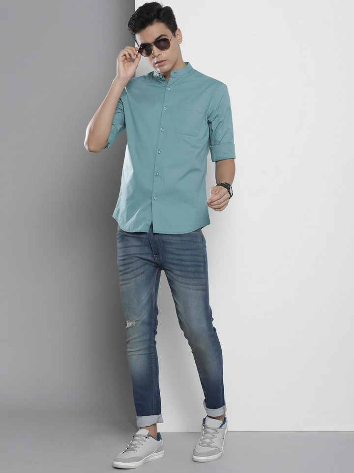 The Indian Garage Co Men Blue Solid Casual Shirt