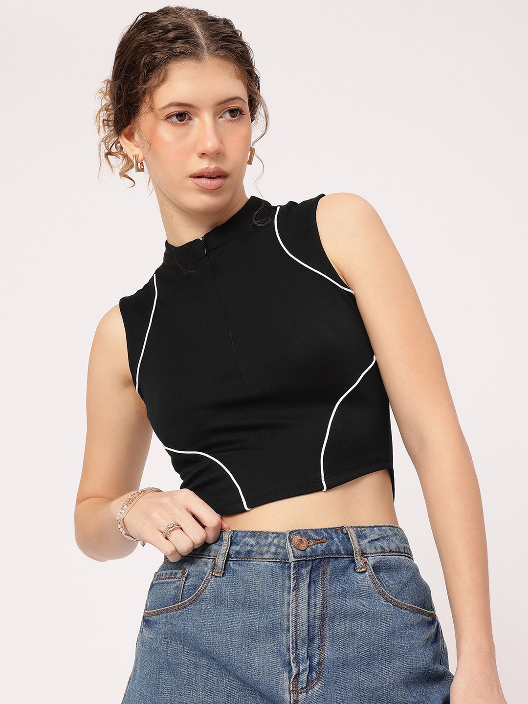 DressBerry Fitted Sleeveless Crop Top