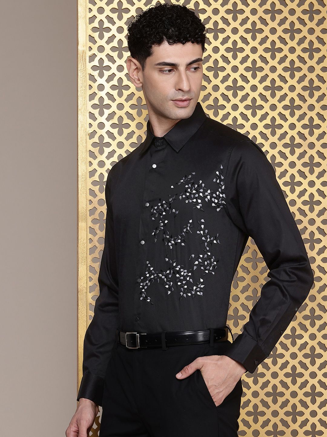 House of Pataudi Pure Cotton Floral Embroidered Opaque Party Shirt