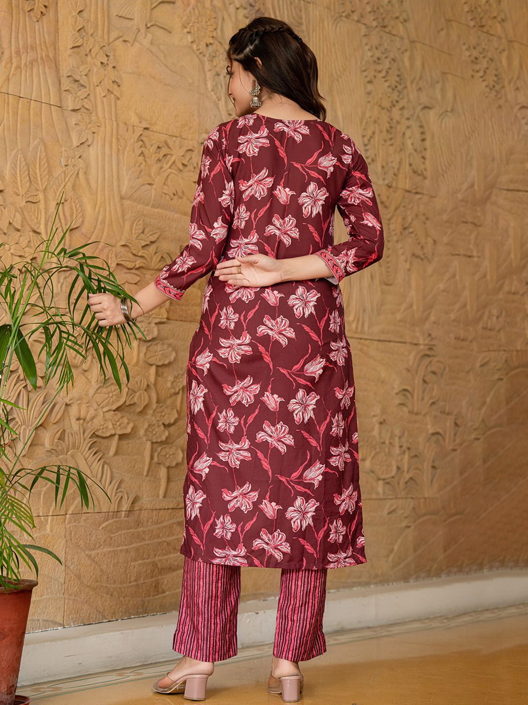 KALINI Floral Printed Notch Neck Straight Kurta With Trousers & Dupatta