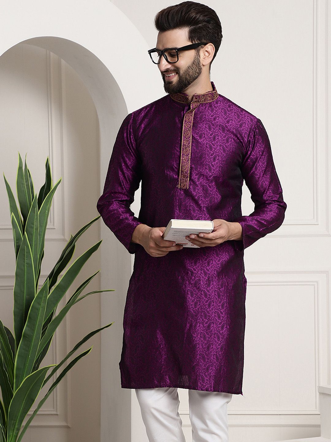 SOJANYA Men Purple Woven Design Straight Kurta