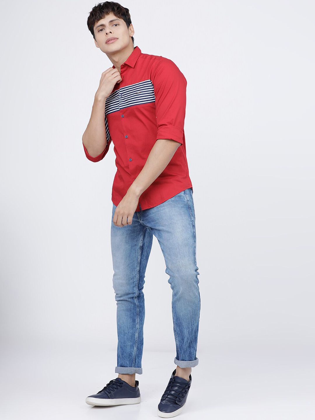 The Indian Garage Co Men Red Slim Fit Striped Casual Shirt