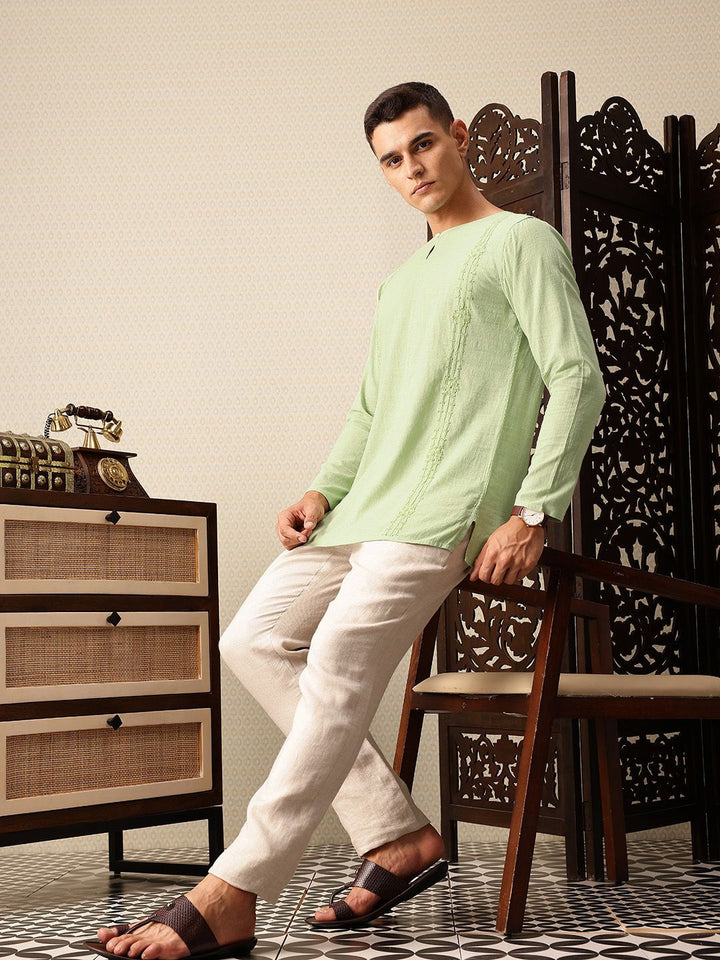 House of Pataudi Floral Embroidered Keyhole Neck Pure Cotton Jashn Kurta