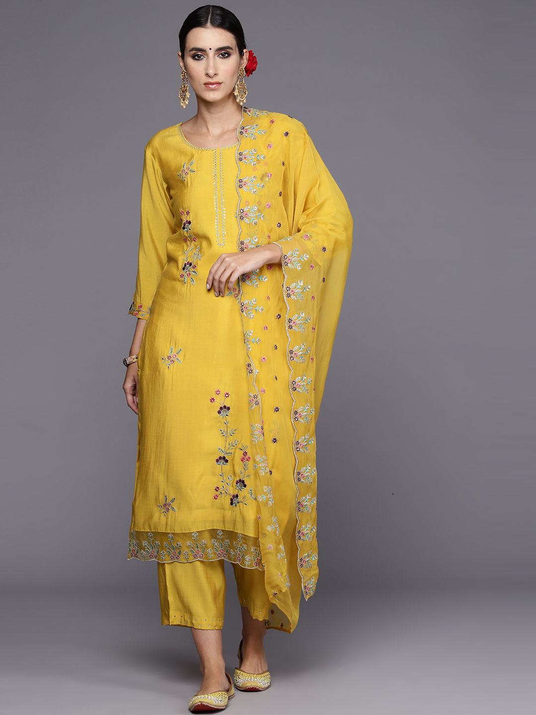 Indo Era Women Floral Embroidered Regular Thread Work Kurta with Trousers & Dupatta