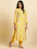 W Women Floral Print Kurta With Straight Pant