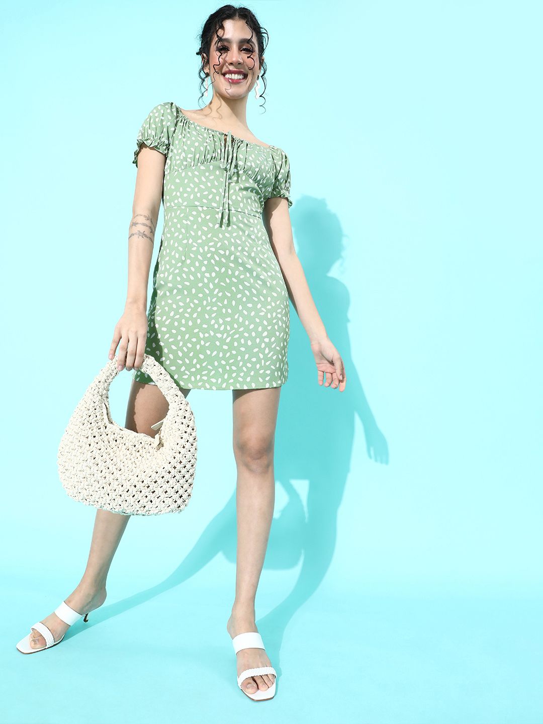 Berrylush Women Green & White Abstract Tie-Up Neck Bodycon Mini Dress