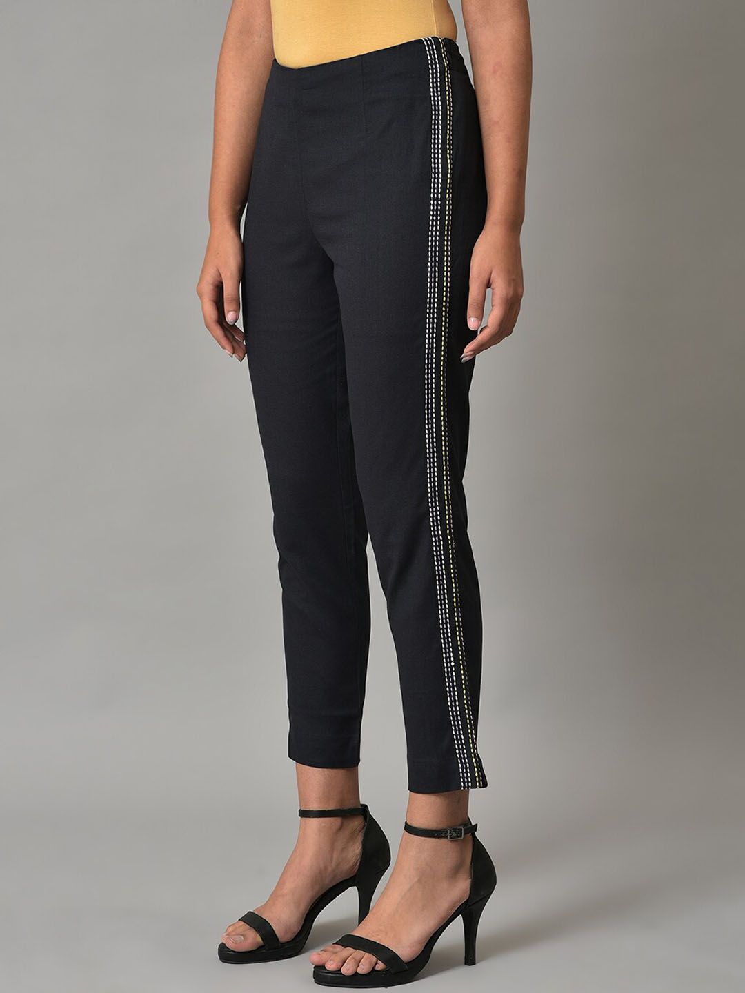 W Women Mid-Rise Regular Fit Cotton Trousers