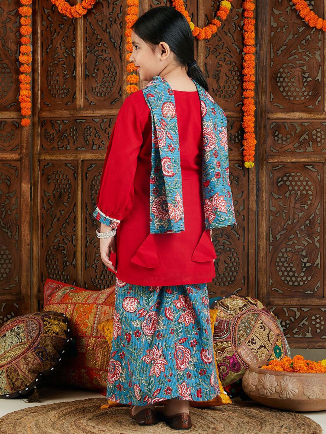 VASTRAMAY Girls Square Neck Regular Kantha Work Pure Cotton Kurta With Palazzos & Dupatta