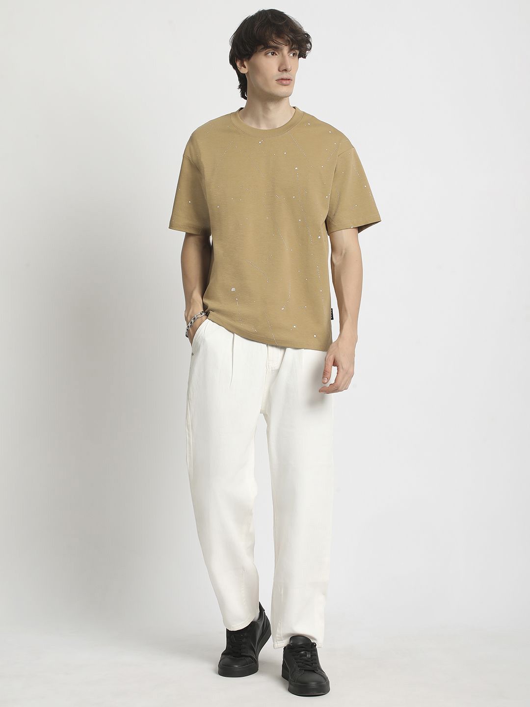 The Bear House Men Self Design Round Neck Tshirt