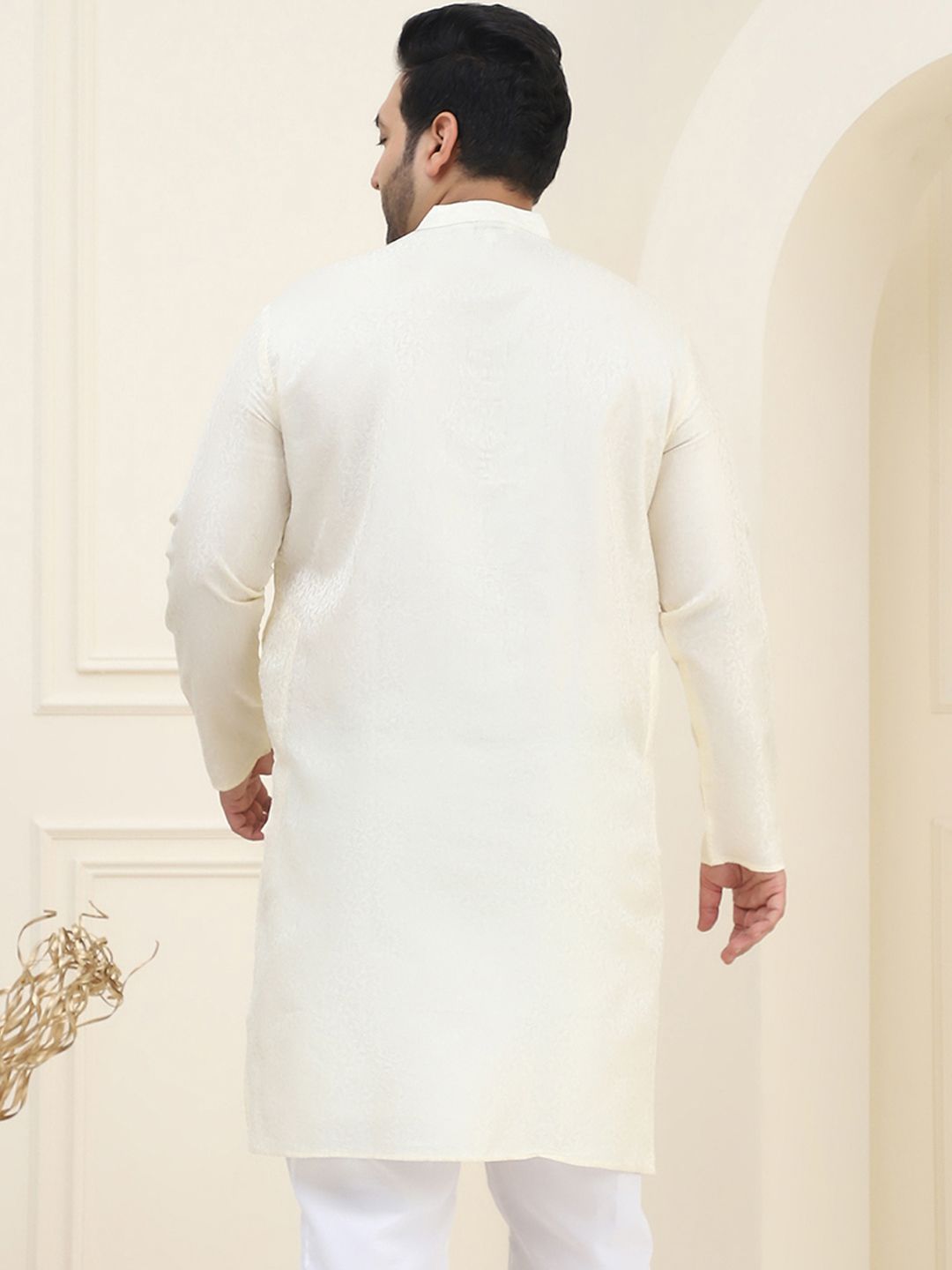 SOJANYA PLUS Men Cream-Coloured Ethnic Motifs Jacquard Kurta