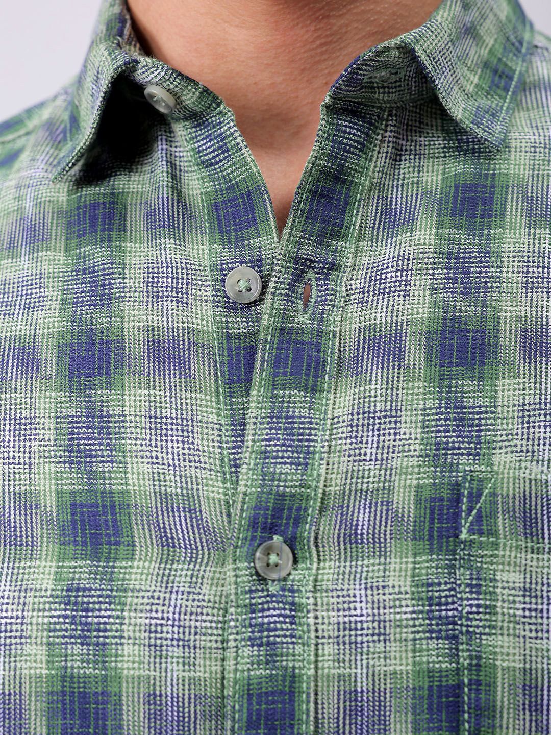 The Indian Garage Co Men Slim Fit Checked Casual Shirt