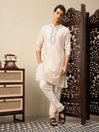 House of Pataudi Floral Embroidered Rozana Kurta