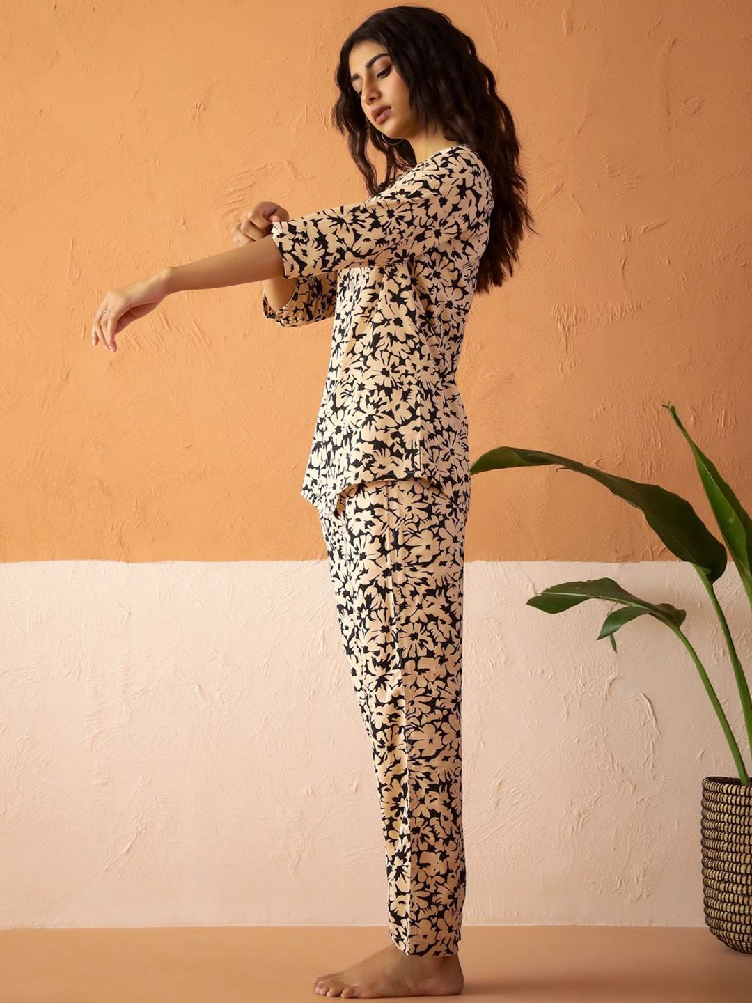 SANSKRUTIHOMES Women Printed Night suit