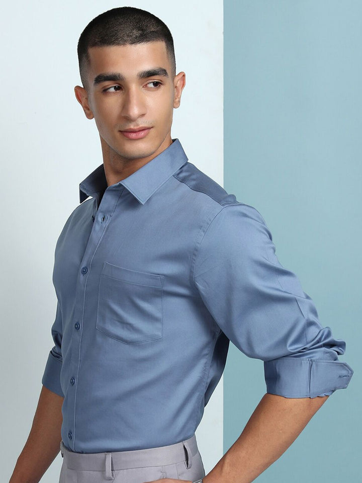 HIGHLANDER Regular Fit Spread Collar Full Sleeve Shirt