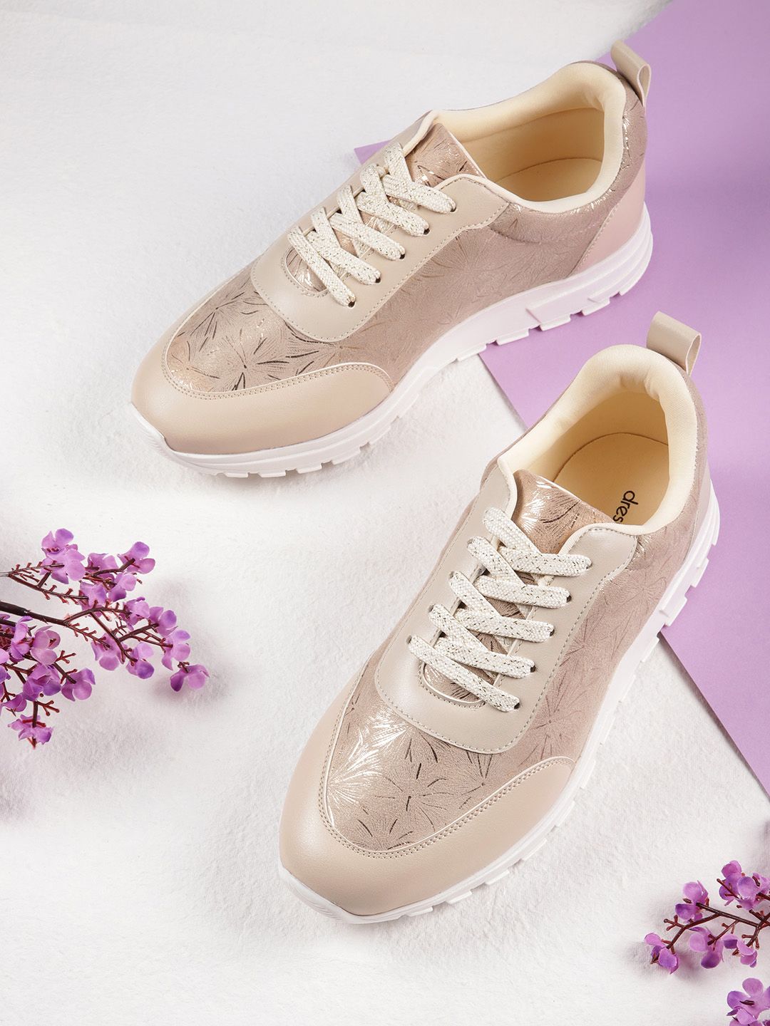 DressBerry Women Floral Printed Sneakers