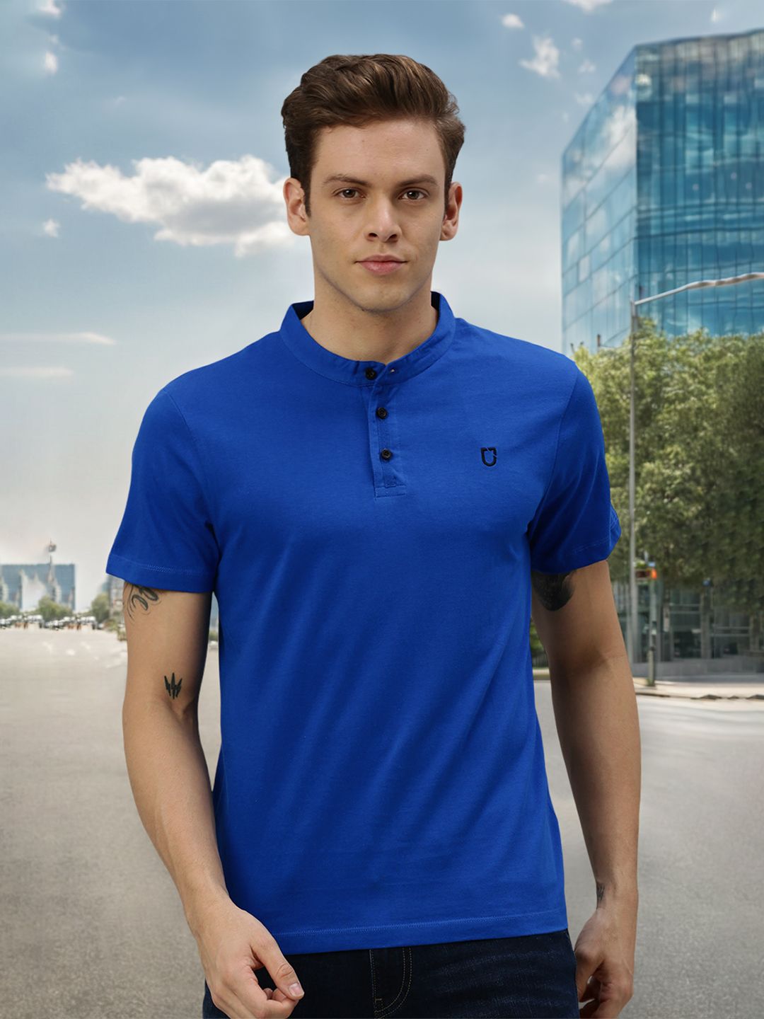 Urbano Fashion Men Blue Solid Mandarin Collar T-shirt