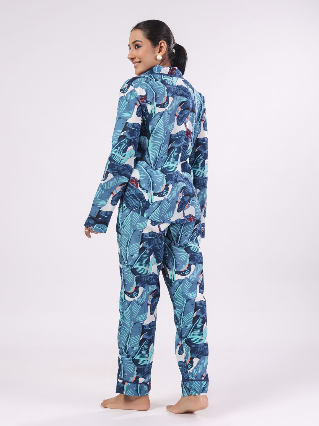 SANSKRUTIHOMES Women Tropical Printed Pure Cotton Night suit