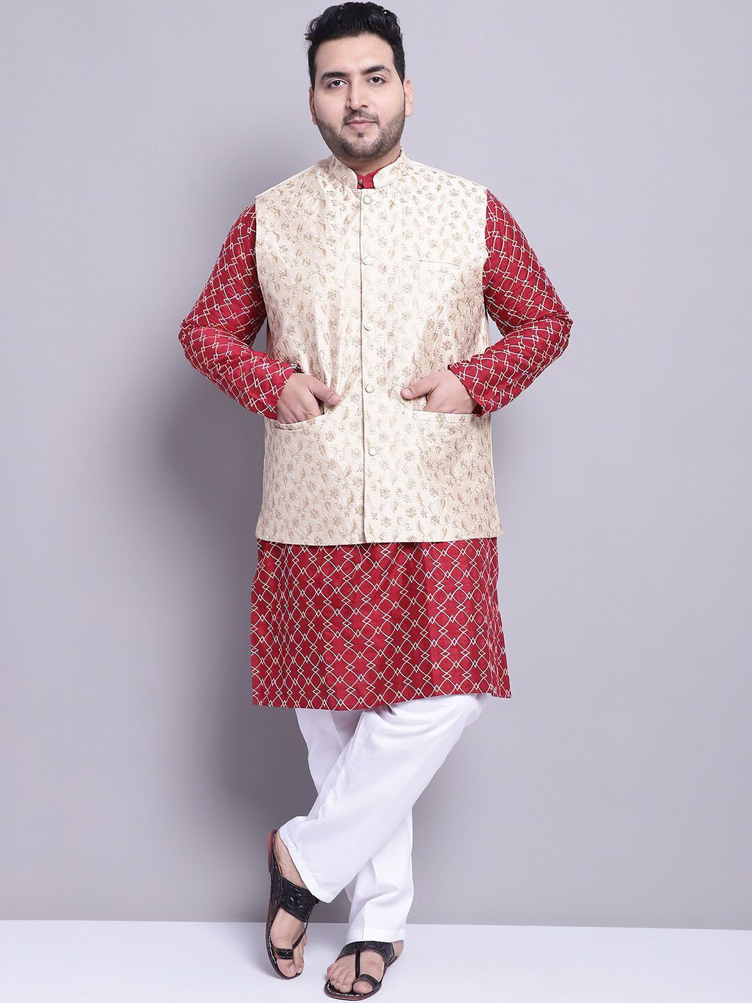 SOJANYA PLUS Plus Size Ethnic Embroidered Kurta With Pyjamas & fEmbroidered Nehru jacket
