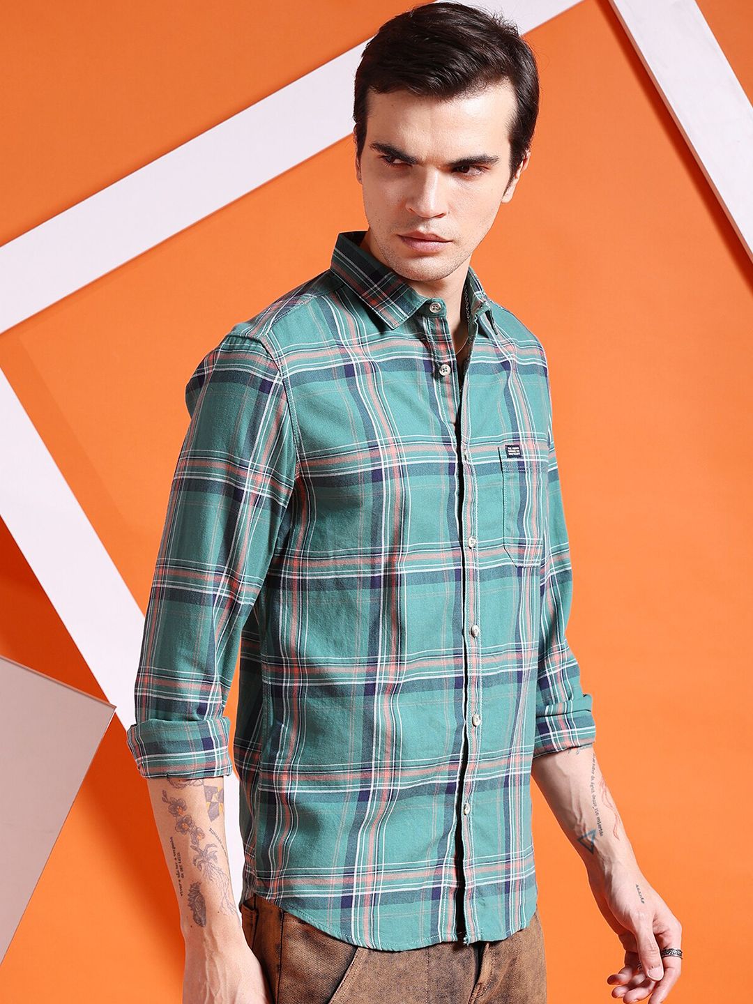 The Indian Garage Co Olive Green Slim Fit Checked Spread Collar Cotton Casual Shirt