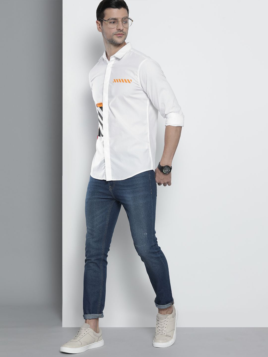 The Indian Garage Co Men White Printed Cotton Casual Shirt