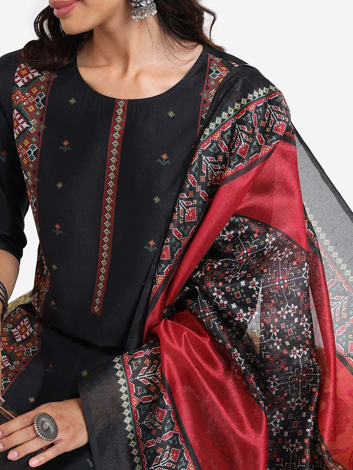 Vishudh Ethnic Motifs Printed Regular Kurta With Trousers & Dupatta