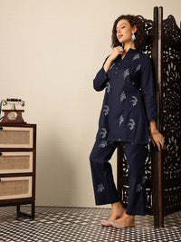 House of Pataudi Floral Embroidered Pure Cotton Kurti with Trousers