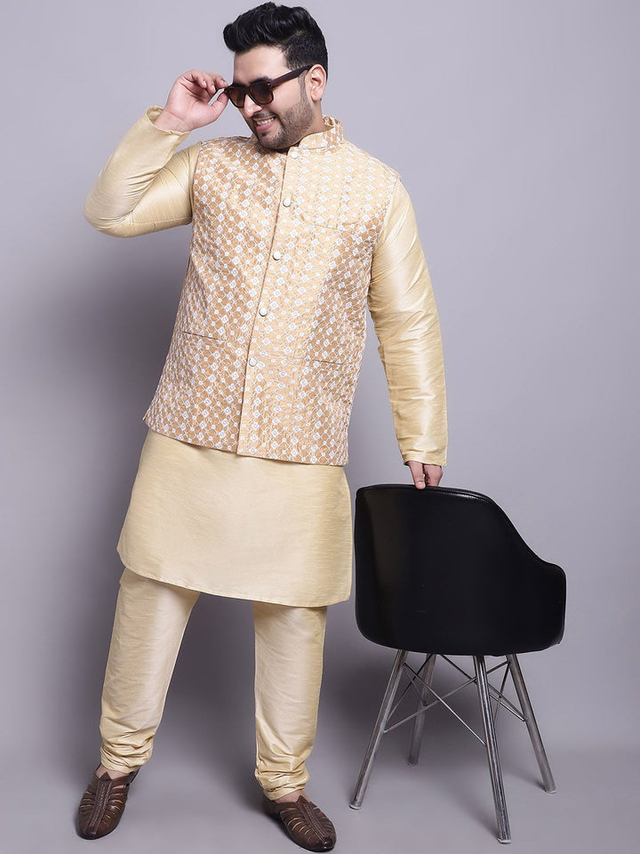 SOJANYA PLUS Plus Size Mandarin Collar Kurta With Pyjamas & Nehru Jacket